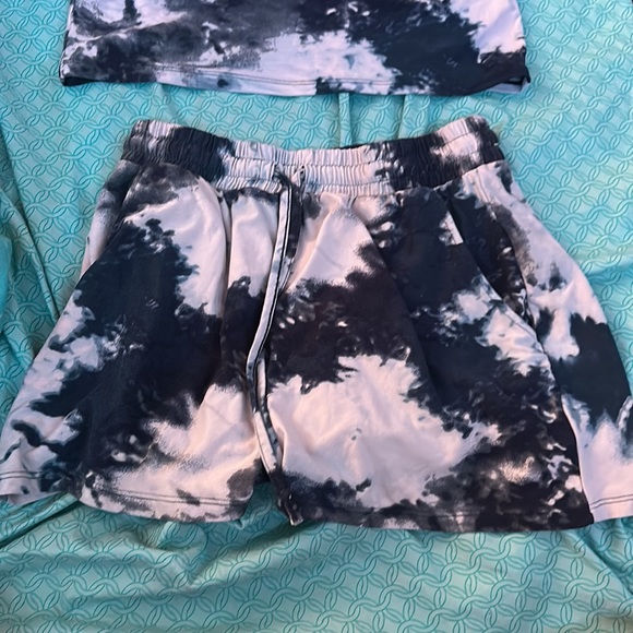 tie dye matching outfit $10 each - Picture 6 of 8